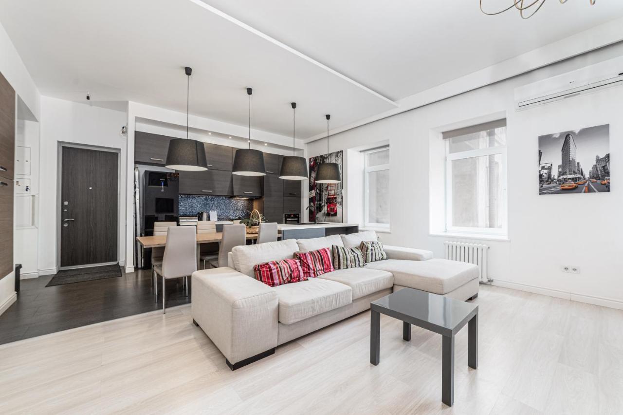 Vorontsov Lane Design Apartment Odesa